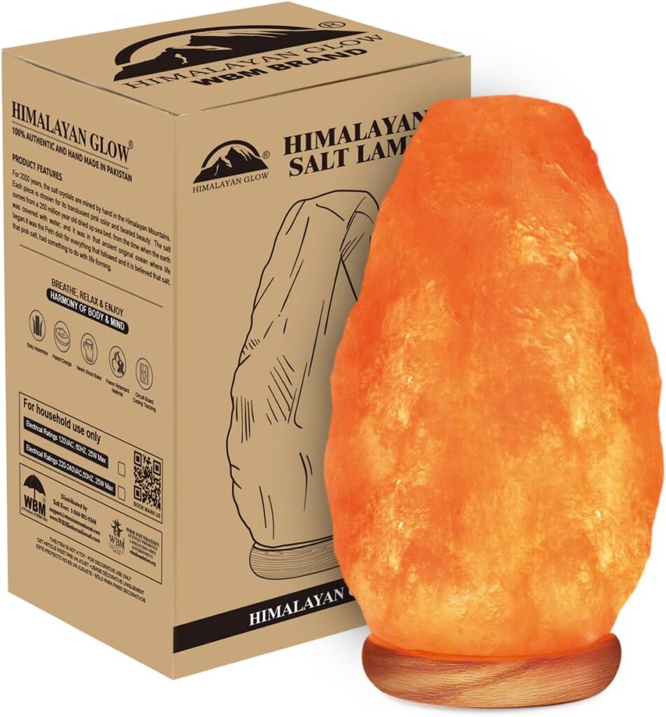 Himalayan salt lamp for a sleep friendly bedroom
