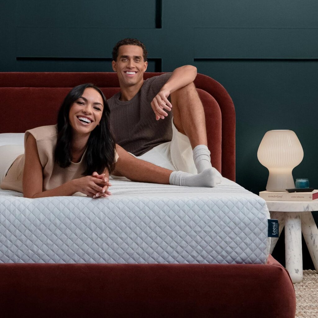  Leesa Sapira Hybrid mattress