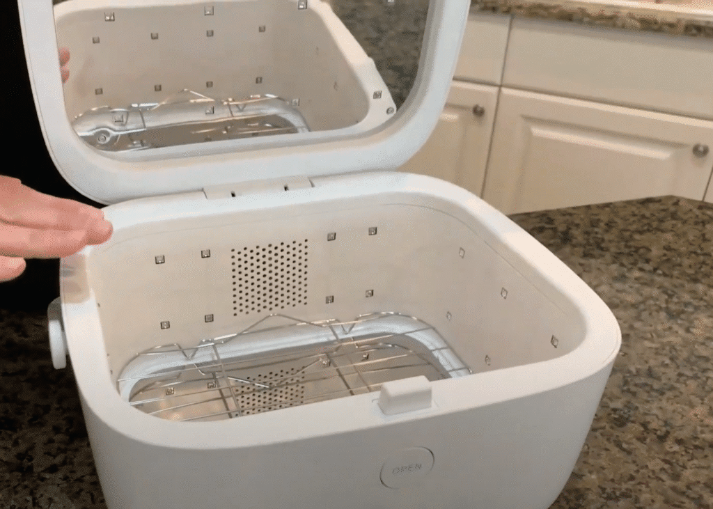 storage capacity of the liviliti paptizer uvc cpap cleaning machine