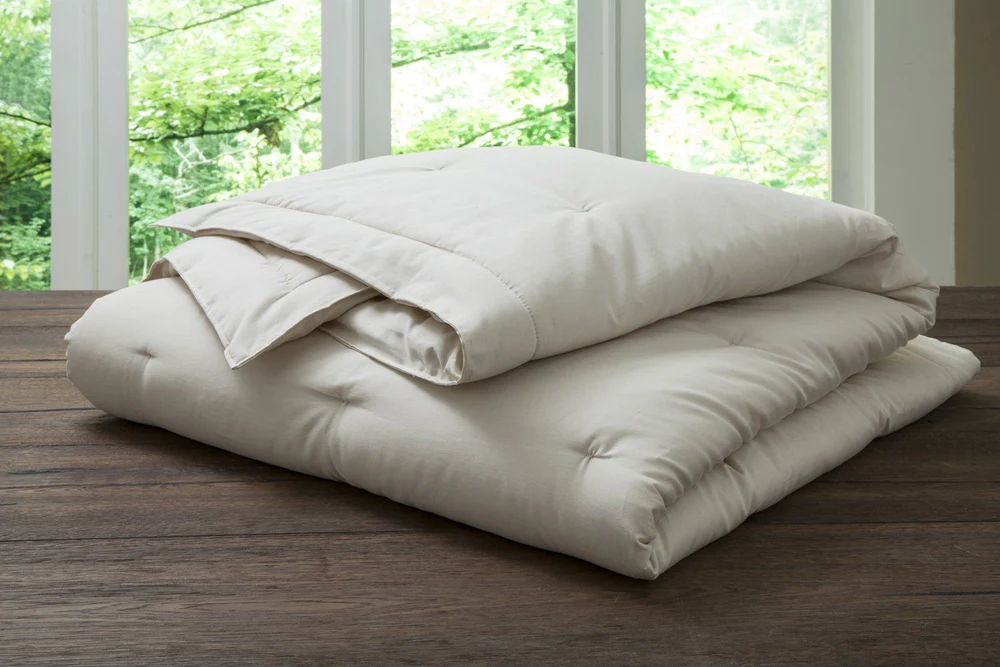 PlushBeds Natural Wool Comforter for hot sleepers