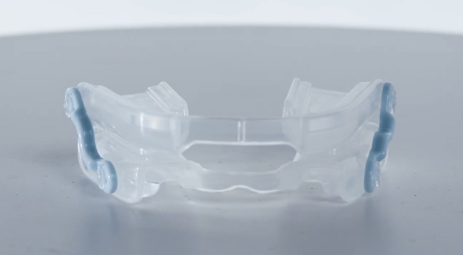 Close up of ZQuiet's open front design