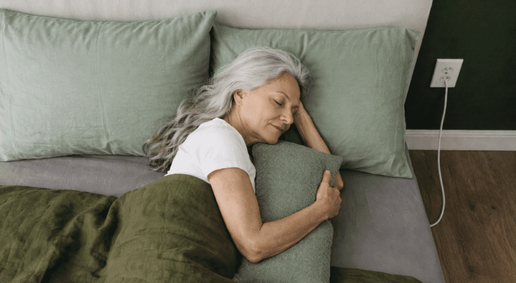 Sleeping with Bare Earth grounding sheets